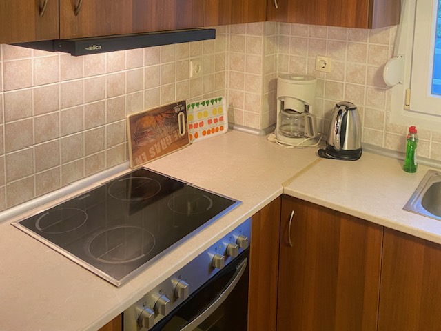 Kitchen oven at Villa Beauty